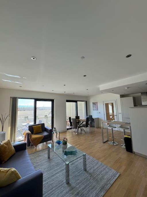 Luxury 1 Bed With Pool And Sea Views Apartment Gibraltar Exterior photo